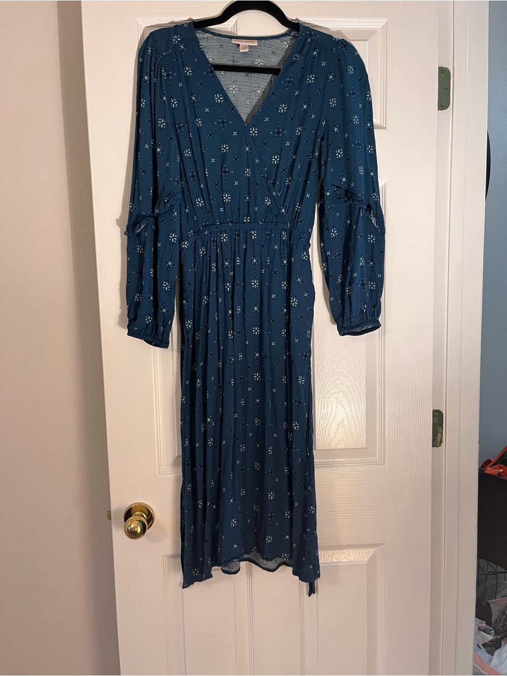 Knox Rose Teal Blue Floral V-Neck Long Sleeve Midi Dress